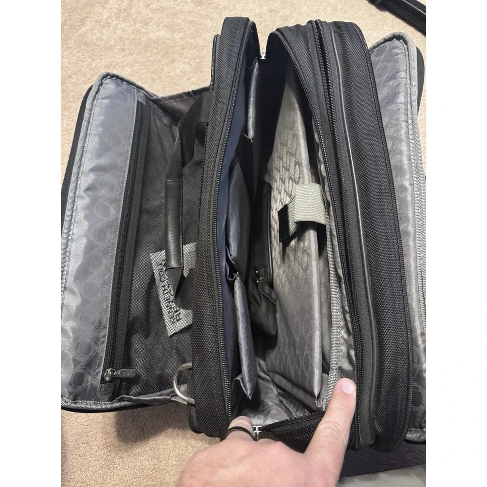 Kenneth Cole‎ Reaction Laptop Bag Briefcase Black Business Career Excellent!